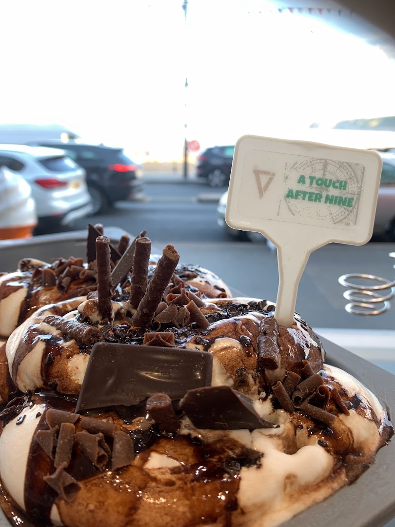 Scoope De Ville · Photos 11